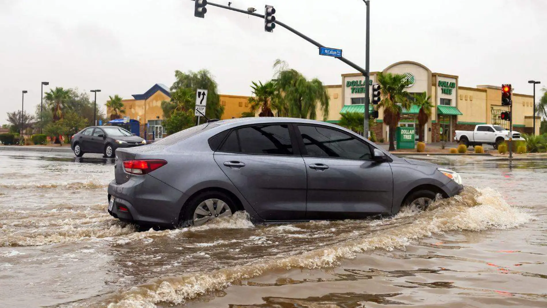 California se prepara para Hilary advierten por posibles inundaciones catastróficas